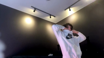 Jimmylol42  06-10-2021 video showfeet